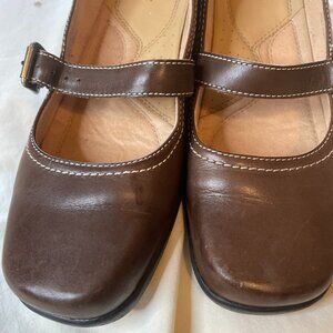 Naturalizer Ashina Smooth Brown Leather Wedge
